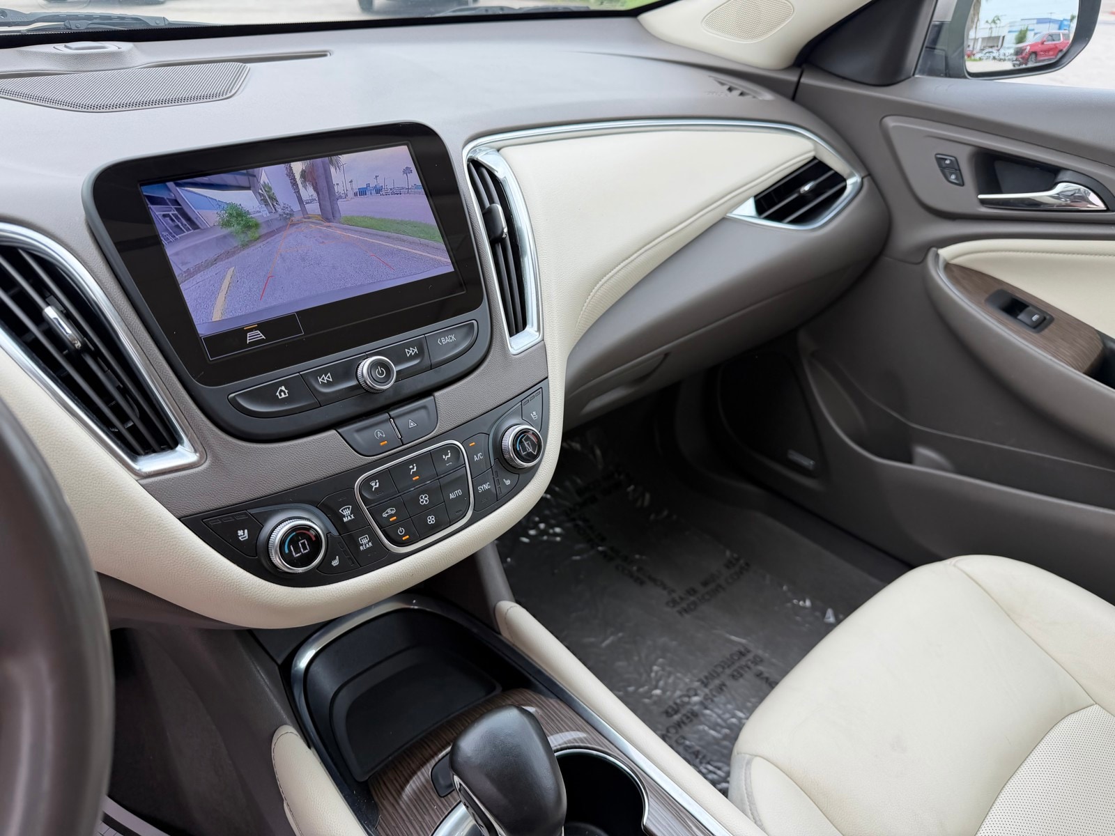 2024 Chevrolet Malibu 2LT - Photo 13