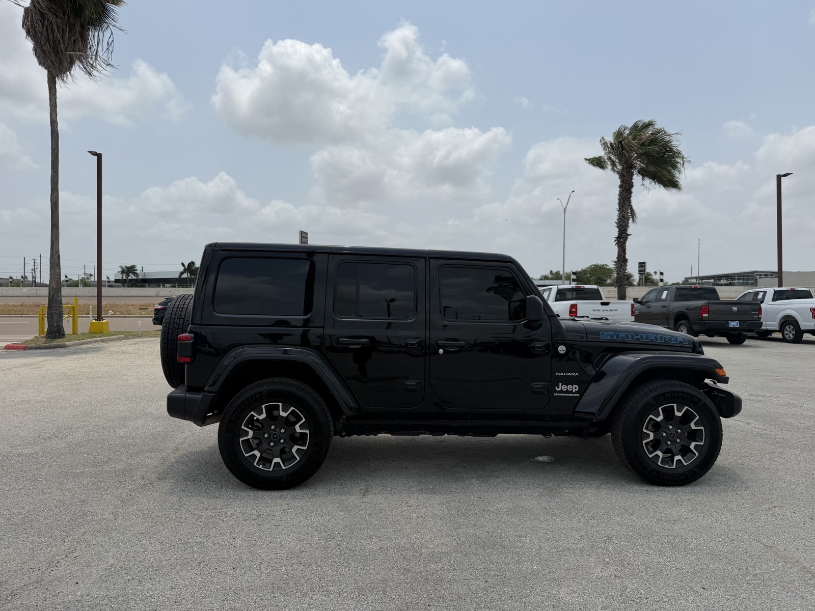 Used 2024 Jeep Wrangler SUV