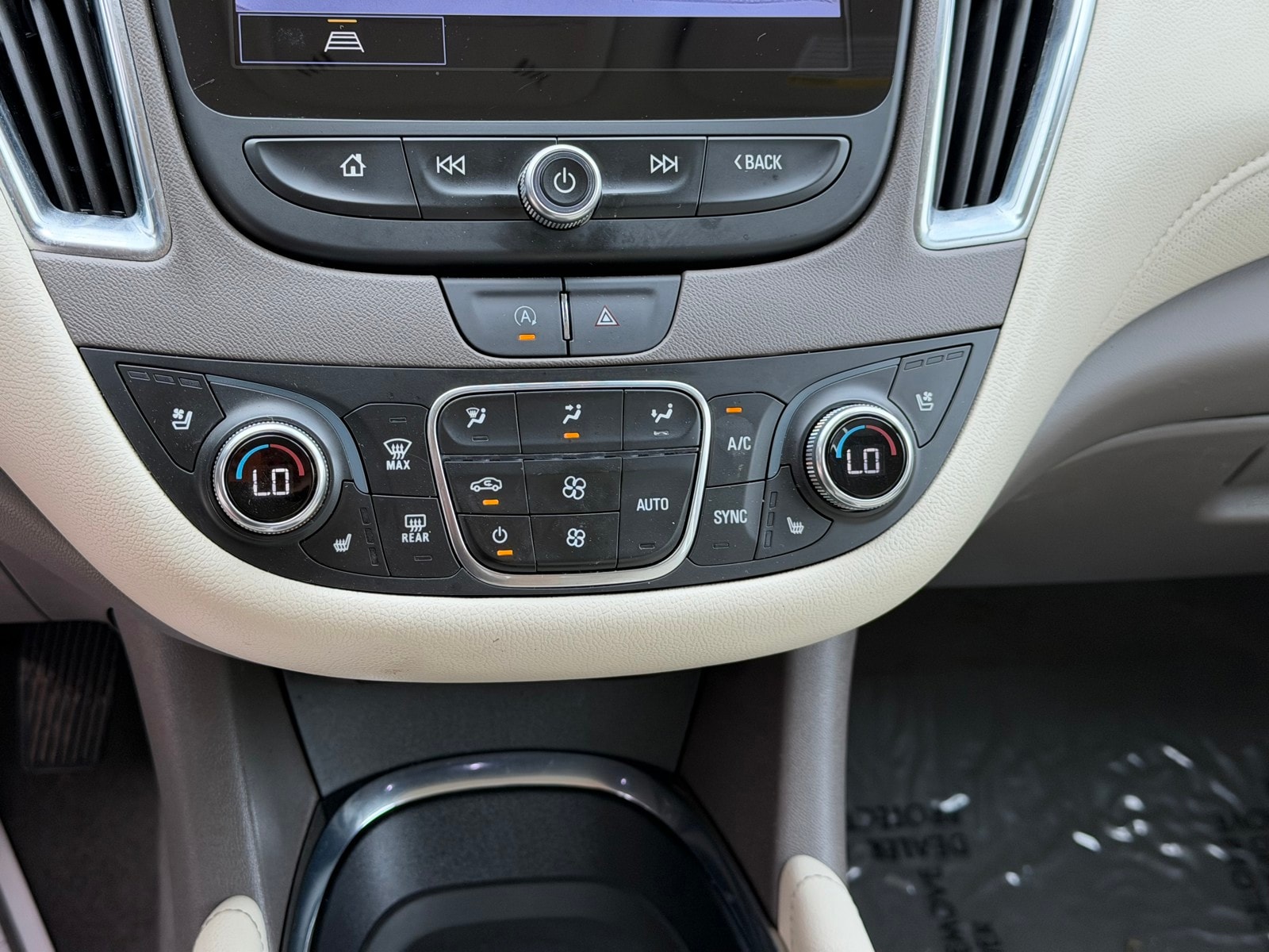 2024 Chevrolet Malibu 2LT - Photo 15