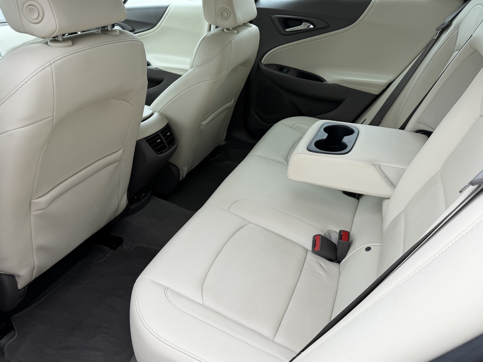 2024 Chevrolet Malibu 2LT - Photo 9