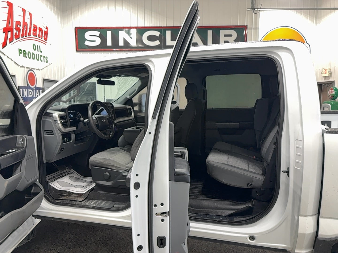 2023 Ford F-250 Super Duty XL - Photo 9