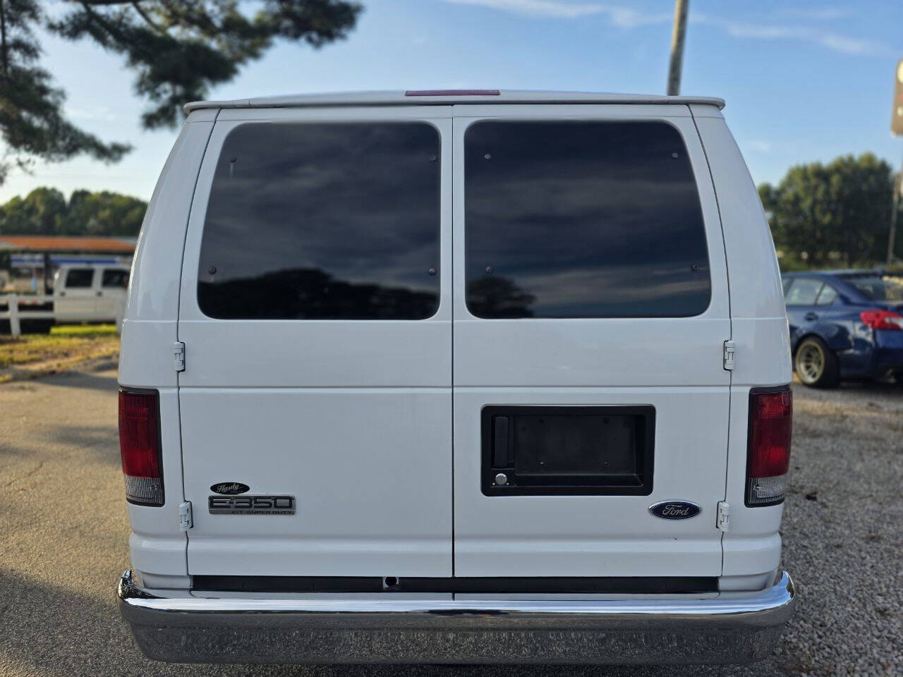 2006 Ford Econoline Wagon XLT - Photo 7