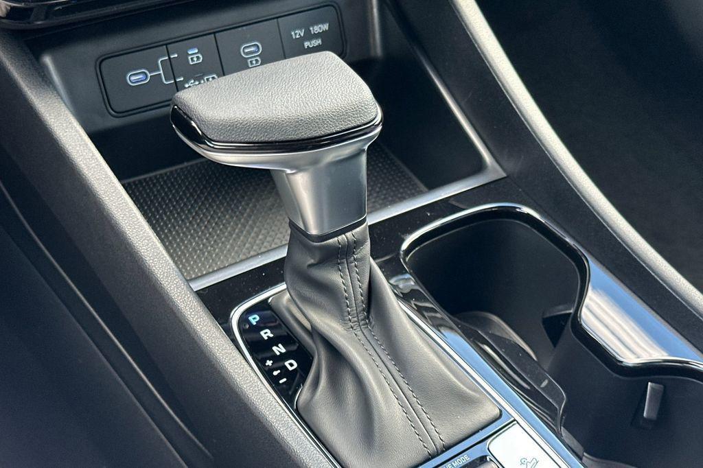 2026 Hyundai Santa Cruz SEL - Photo 17