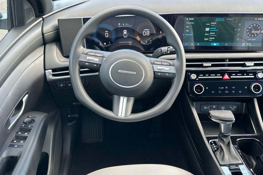 2026 Hyundai Santa Cruz SEL - Photo 11