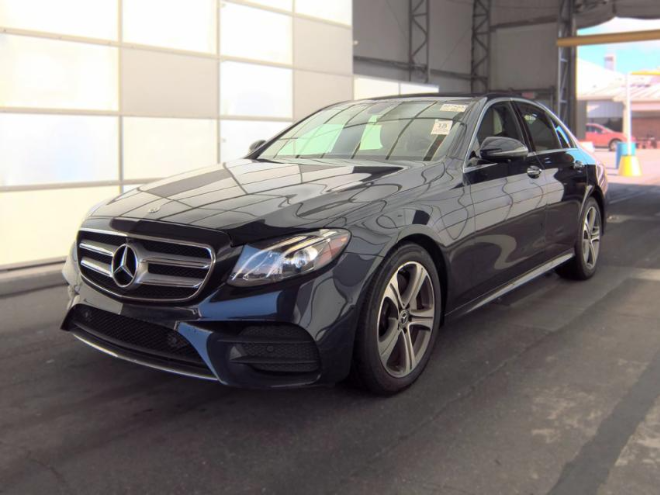  Mercedes-Benz E-Class