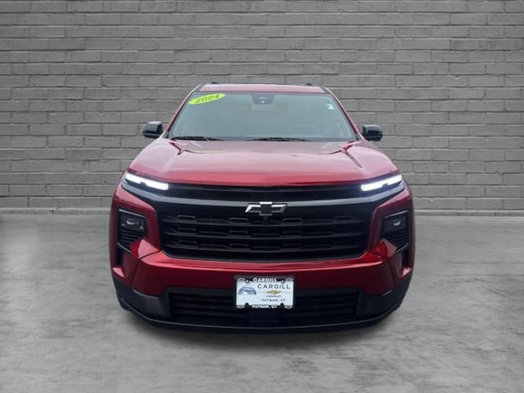 Used 2024 Chevrolet Traverse LT SUV
