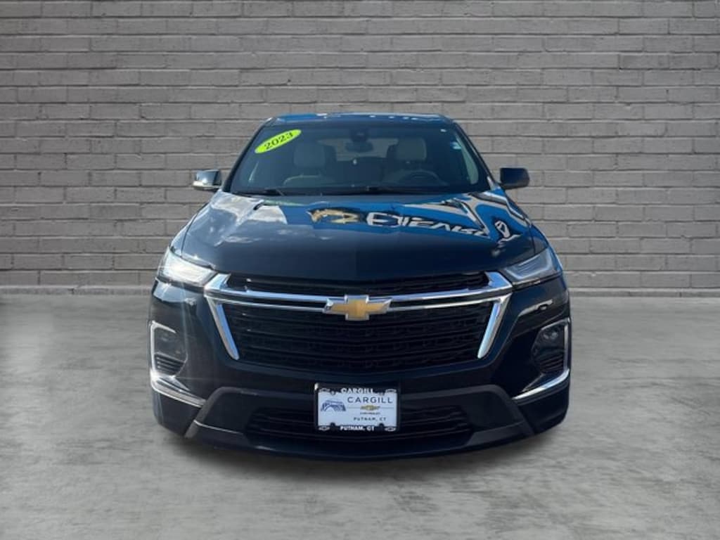 Used 2023 Chevrolet Traverse LS SUV