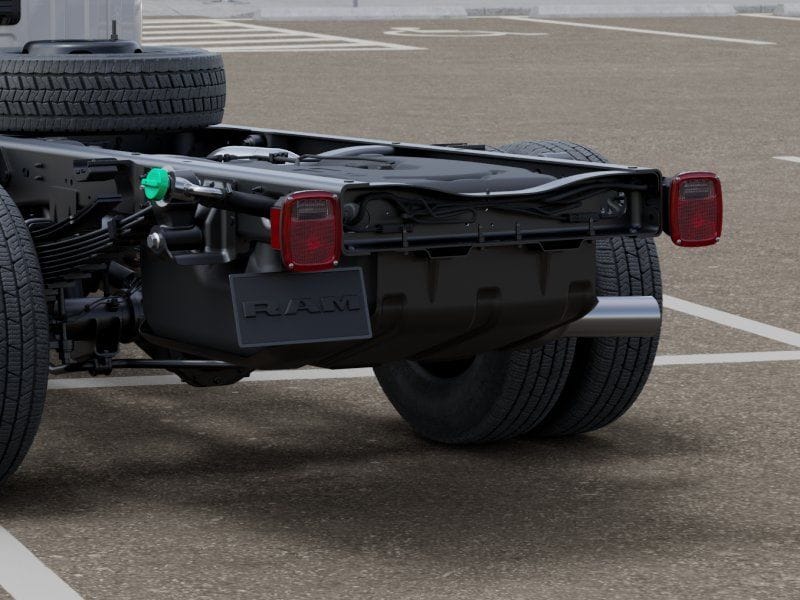 2025 RAM 3500 Chassis Tradesman - Photo 9