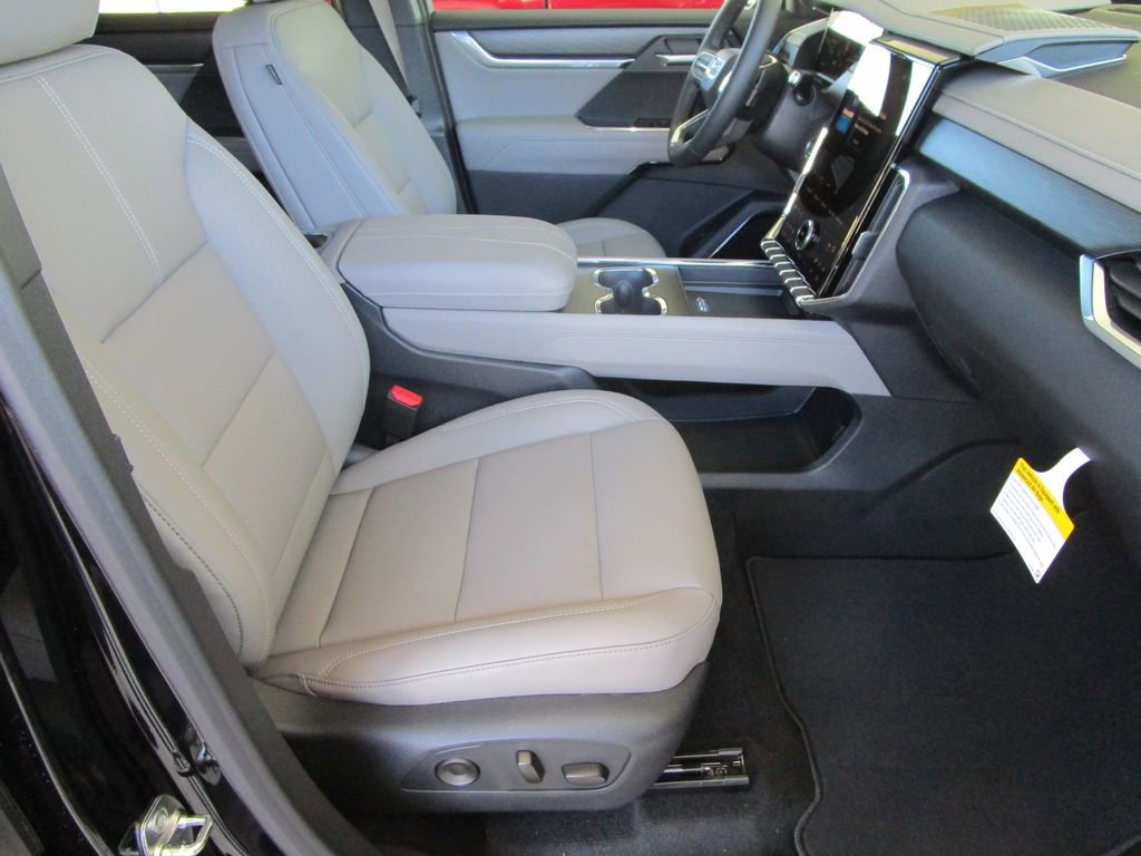 2026 GMC Acadia Elevation - Photo 28
