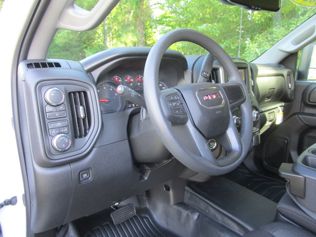 2026 GMC Sierra 3500 Chassis Cab Pro - Photo 26