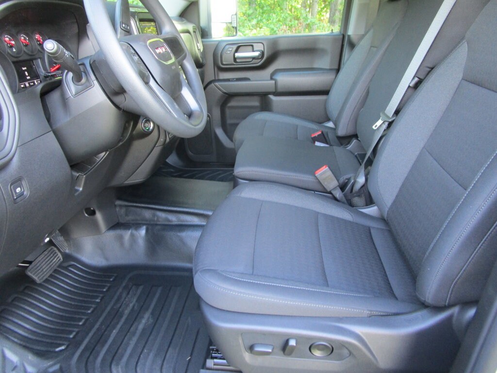 2026 GMC Sierra 3500 Chassis Cab Pro - Photo 22