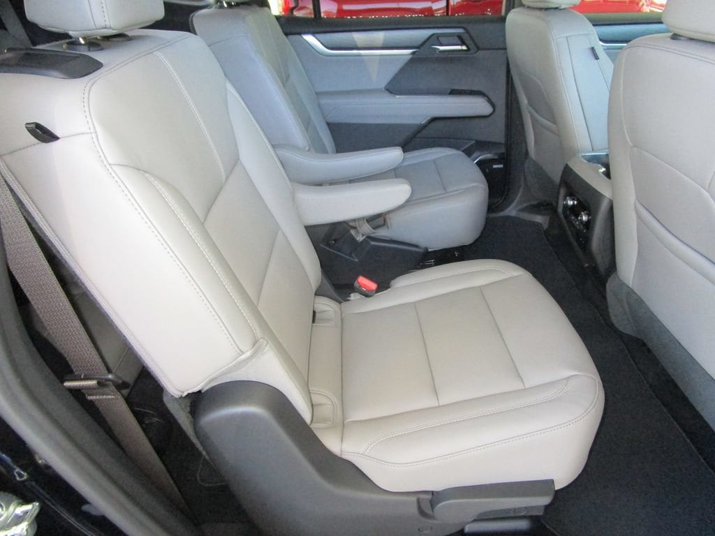 2026 GMC Acadia Elevation - Photo 31