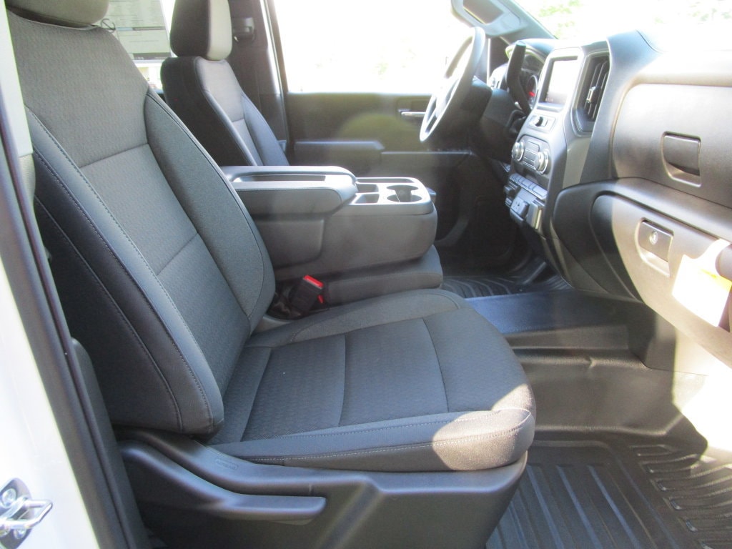 2026 GMC Sierra 3500 Chassis Cab Pro - Photo 29
