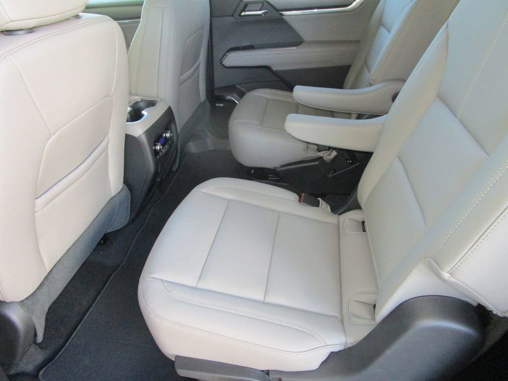 2026 GMC Acadia Elevation - Photo 20