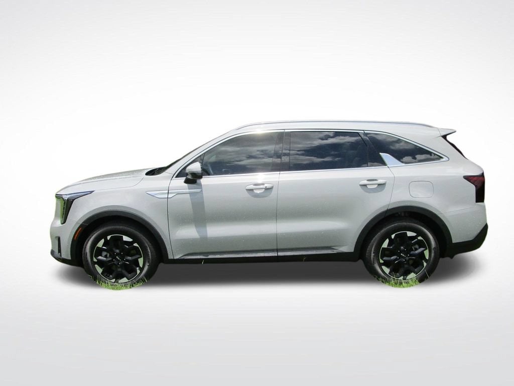 Used 2025 Kia Sorento S