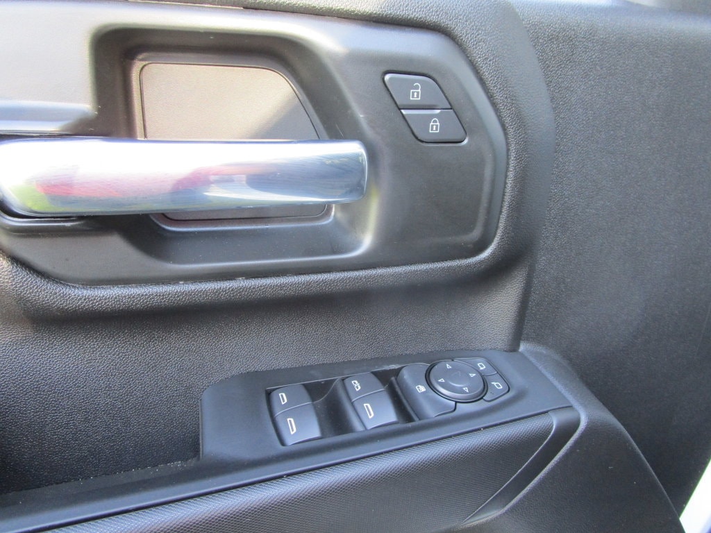 2026 GMC Sierra 3500 Chassis Cab Pro - Photo 27