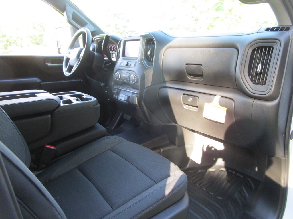 2026 GMC Sierra 3500 Chassis Cab Pro - Photo 30