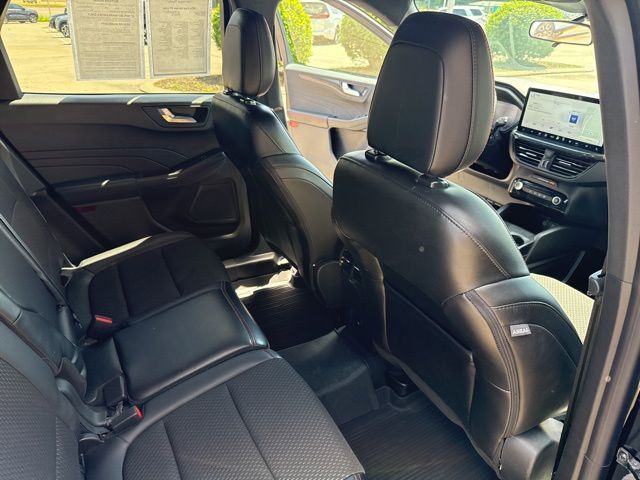 2024 Ford Escape ST-Line - Photo 30