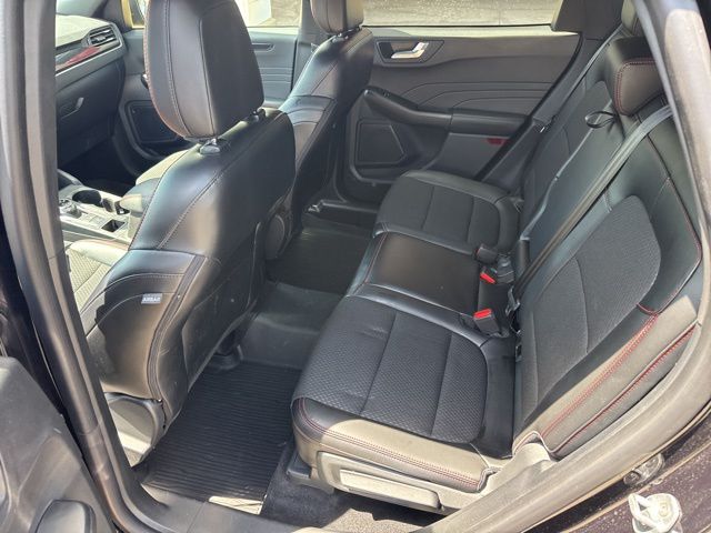 2024 Ford Escape ST-Line - Photo 28