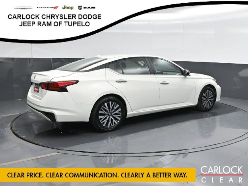 Used 2025 Nissan Altima SV Sedan