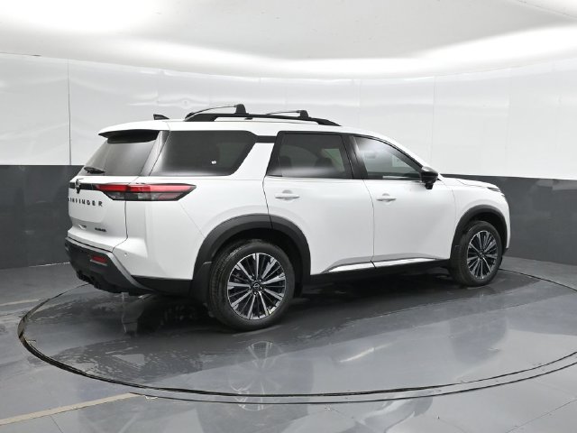 New 2026 Nissan Pathfinder Platinum SUV