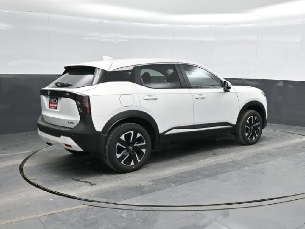 Used 2025 Nissan Kicks SV SUV