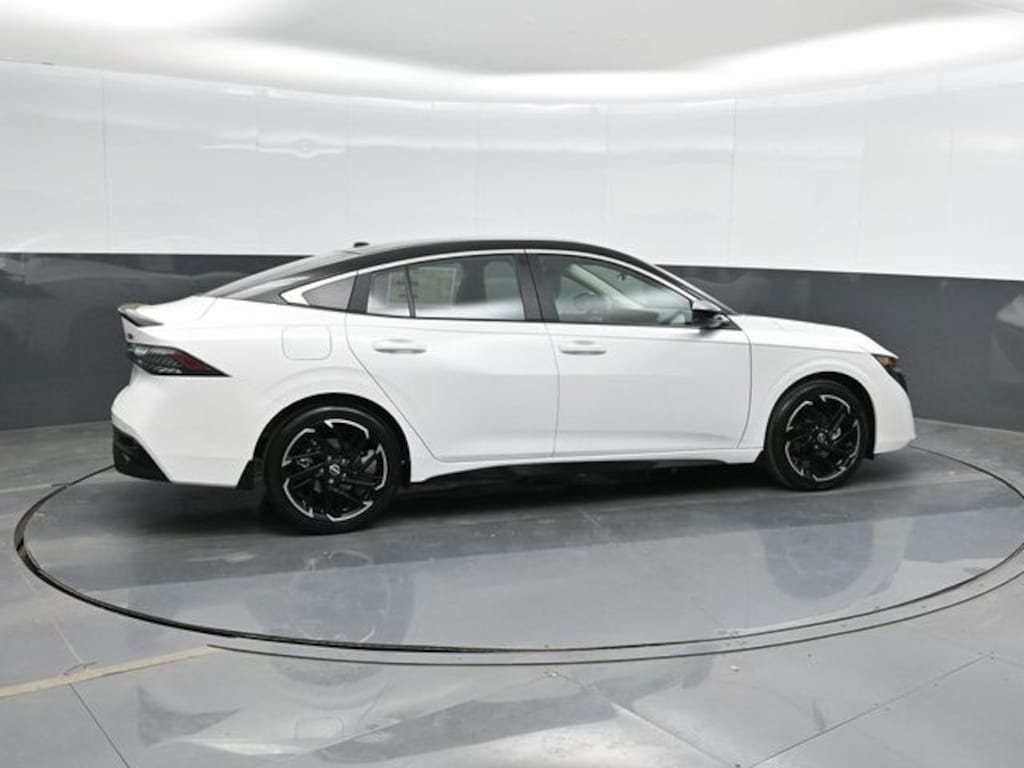 New 2026 Nissan Sentra SR Sedan