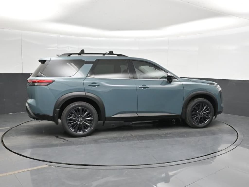 New 2026 Nissan Pathfinder SL SUV