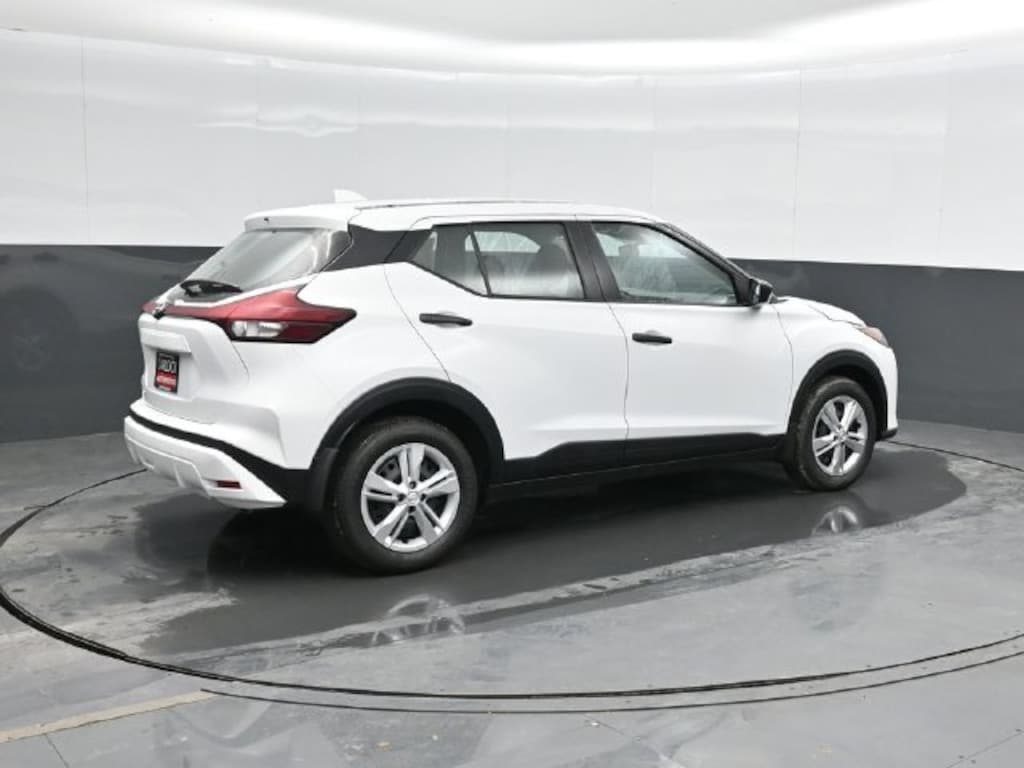 Used 2025 Nissan Kicks Play S SUV