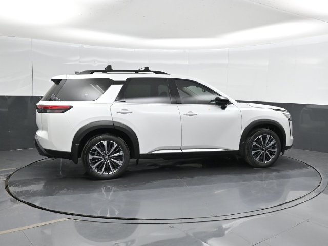 New 2026 Nissan Pathfinder Platinum SUV