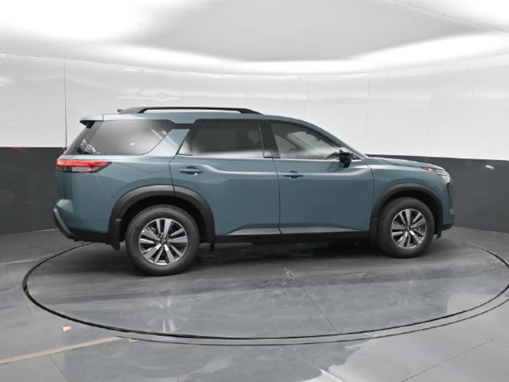 New 2026 Nissan Pathfinder SL SUV