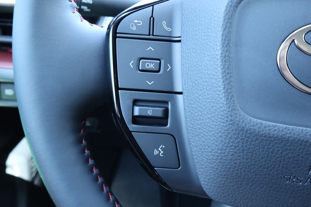 2025 Toyota Prius XSE Premium - Photo 9