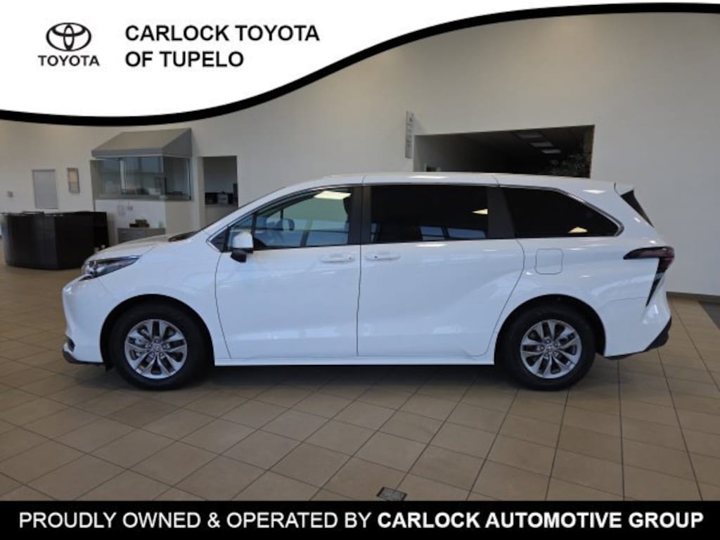 Used 2026 Toyota Sienna LE 8 Passenger Van Passenger Van