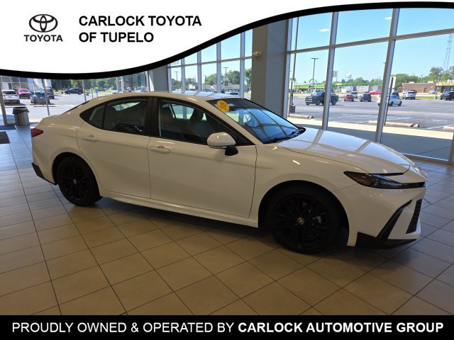 2026 Toyota Camry SE - Photo 6