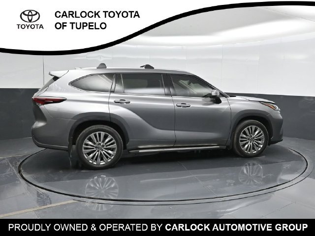 Used 2025 Toyota Highlander Platinum SUV