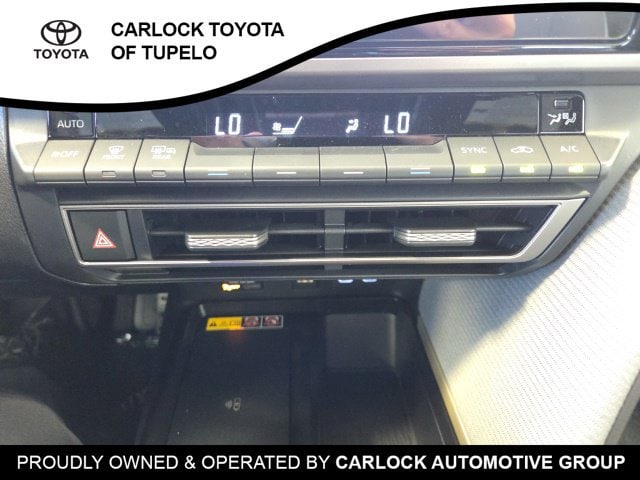 2026 Toyota Camry SE - Photo 27