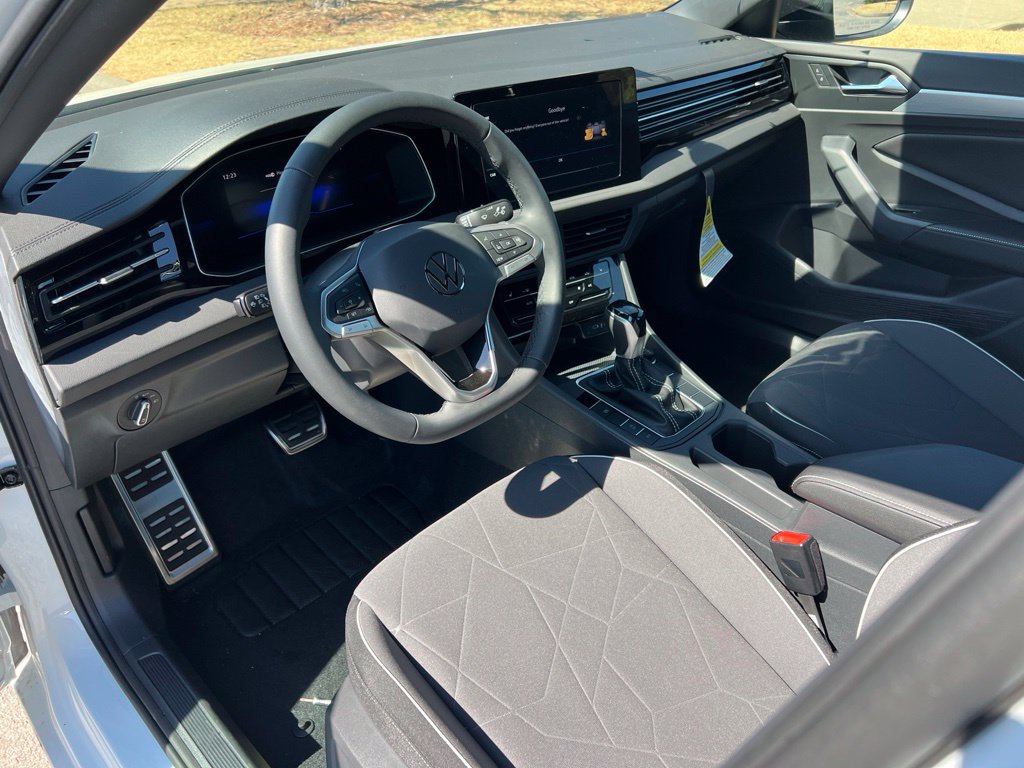 2026 Volkswagen Jetta Sport - Photo 15