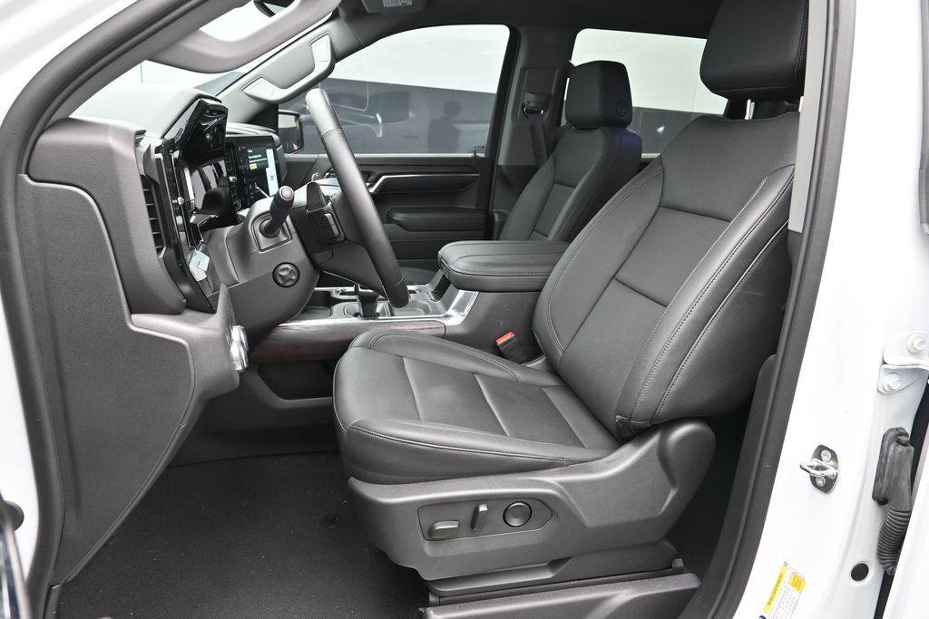 2024 GMC Sierra 1500 SLT - Photo 7
