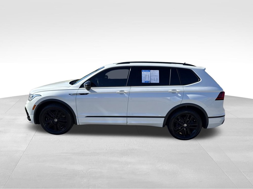 Certified 2022 Volkswagen Tiguan 2.0T SE R-Line Black SUV