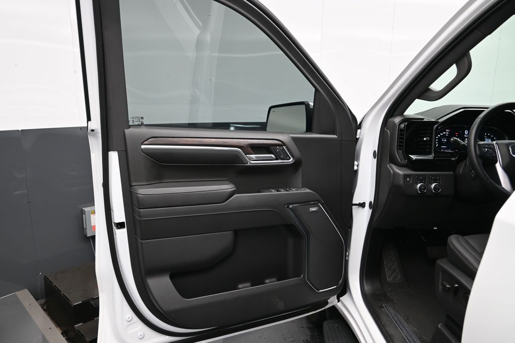 2024 GMC Sierra 1500 SLT - Photo 10