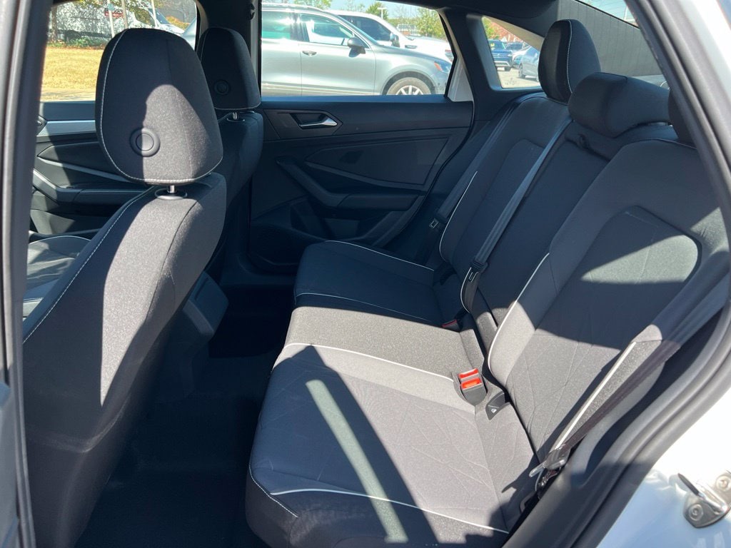 2026 Volkswagen Jetta Sport - Photo 25
