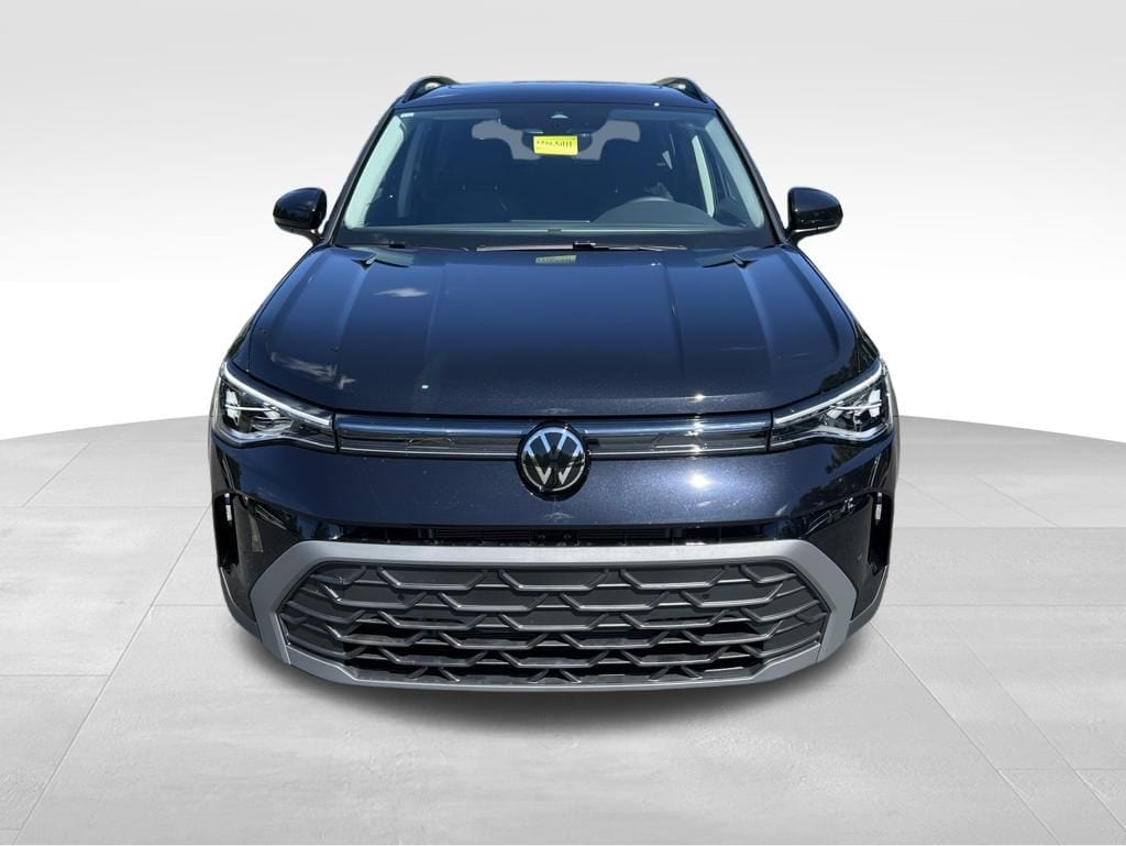 New 2026 Volkswagen Taos 1.5T SE Black SUV