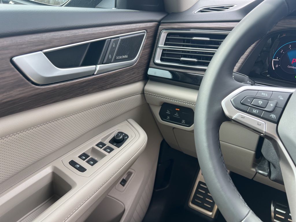 2026 Volkswagen Atlas SEL Premium R-Line - Photo 19