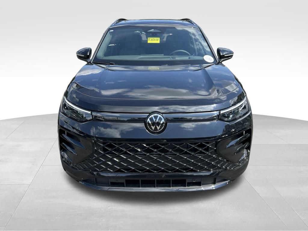 New 2026 Volkswagen Tiguan SE R-Line Black SUV