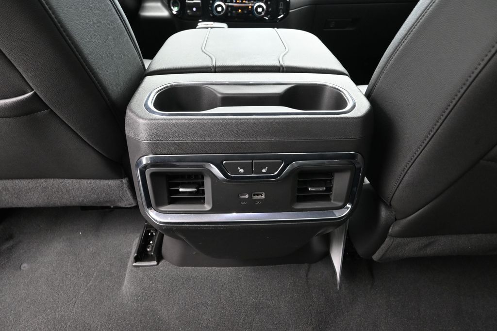 2024 GMC Sierra 1500 SLT - Photo 20