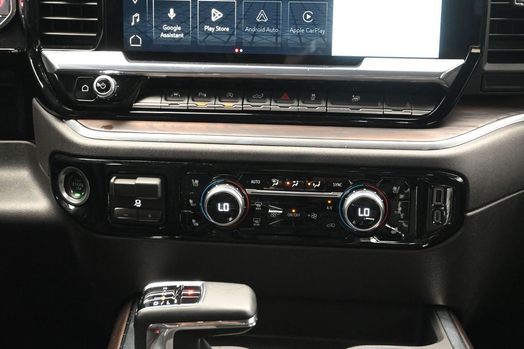 2024 GMC Sierra 1500 SLT - Photo 25