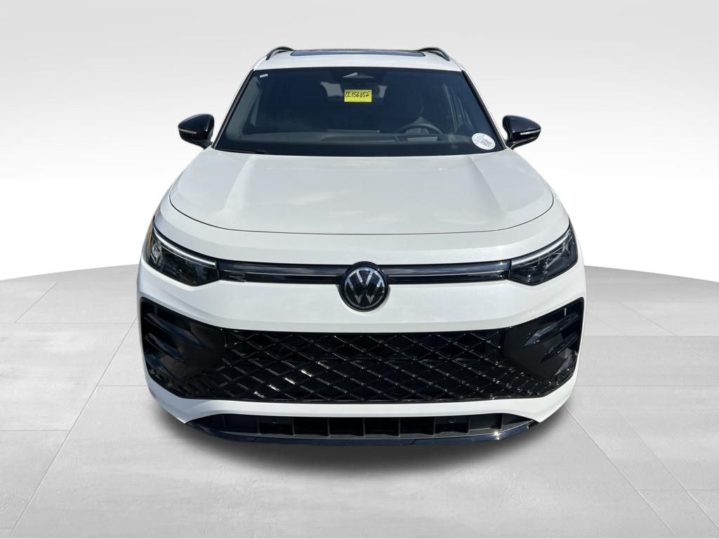 New 2026 Volkswagen Tiguan SE R-Line Black SUV