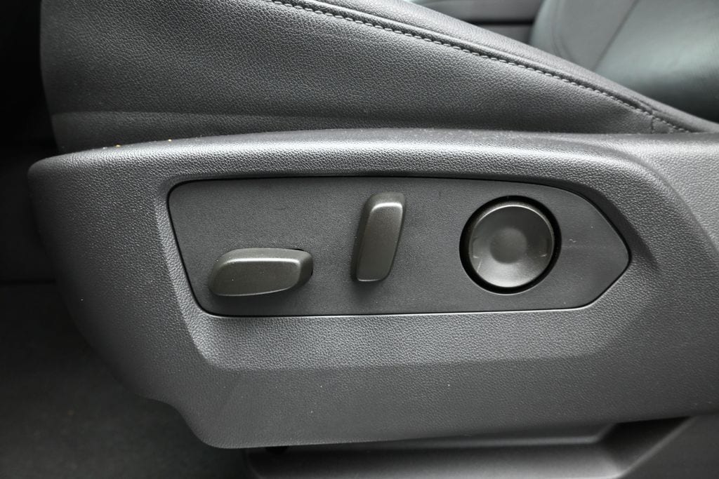 2024 GMC Sierra 1500 SLT - Photo 16