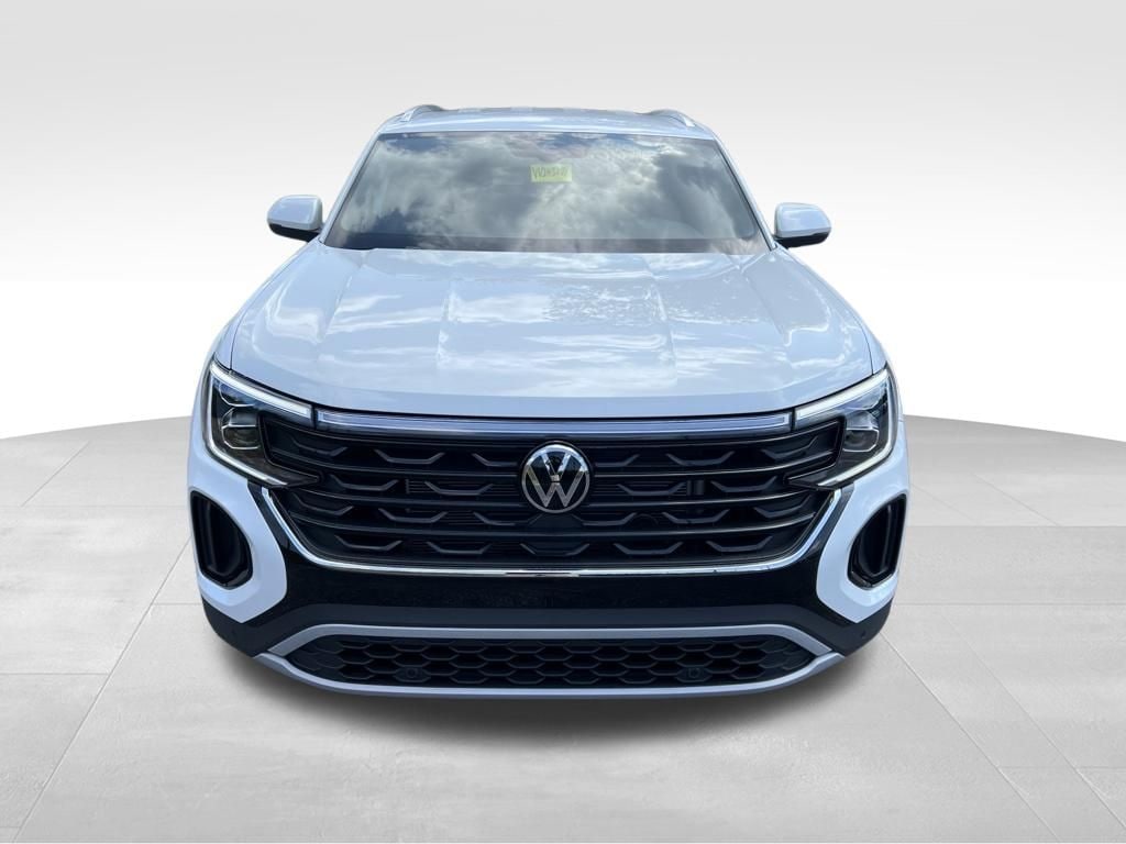 New 2026 Volkswagen Atlas Cross Sport SE w/Technology SUV