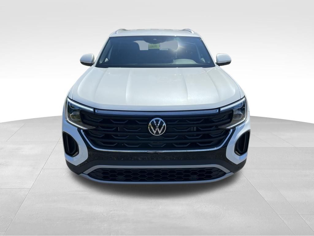 New 2026 Volkswagen Atlas Cross Sport SE w/Technology SUV